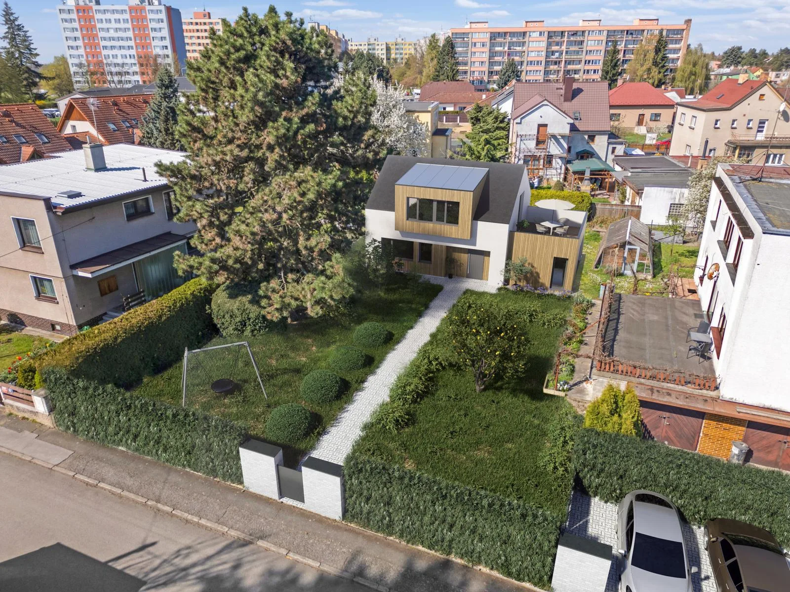 Stavební pozemek cca 600 m2, kompletní sítě, možnost výstavby RD i menšího bytového projektu