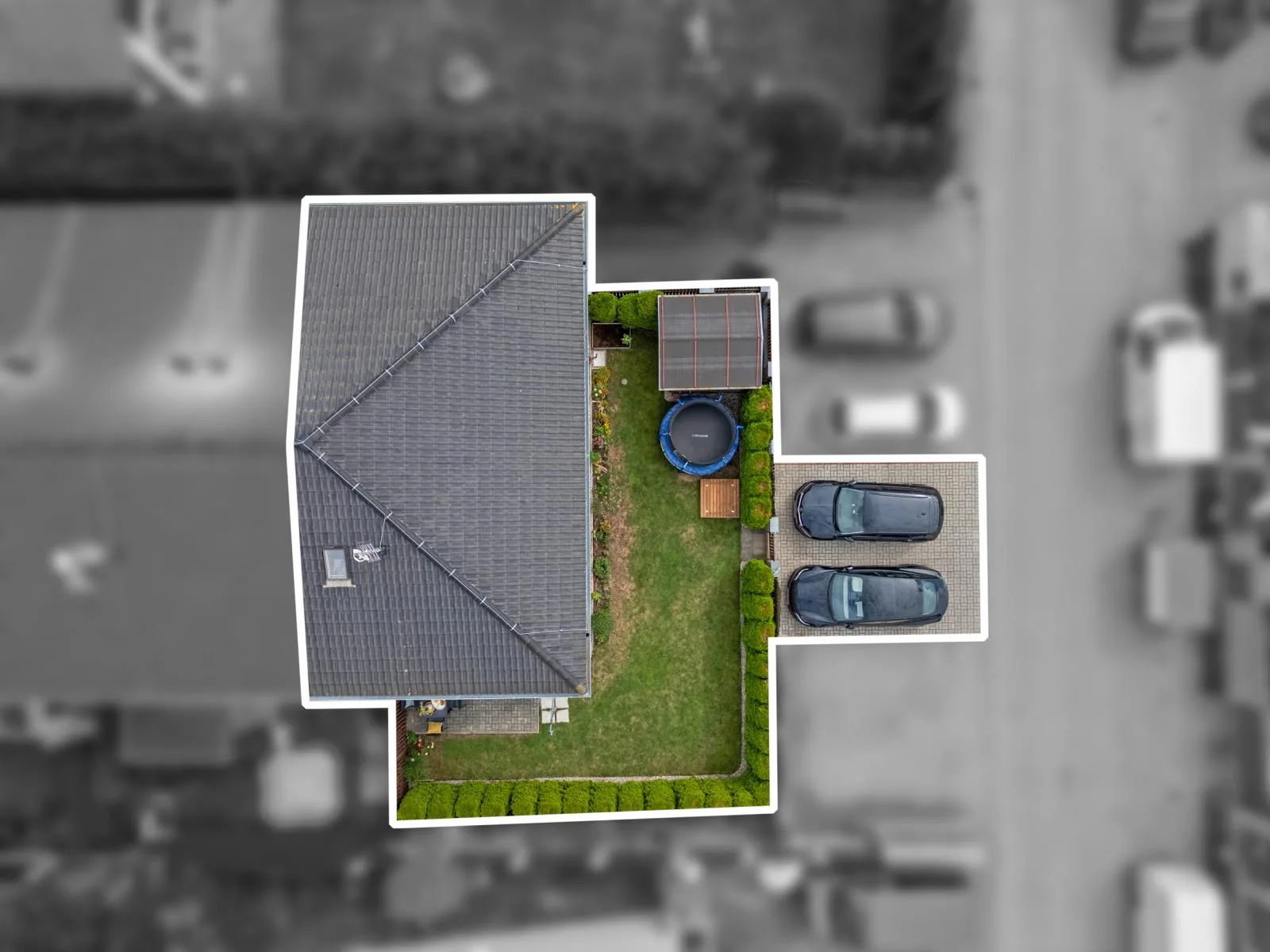 Mezonetový byt 4+kk, 95 m², předzahrádka 123 m², 2 parkovací stání, ul. Jižní, Rudná u Pra